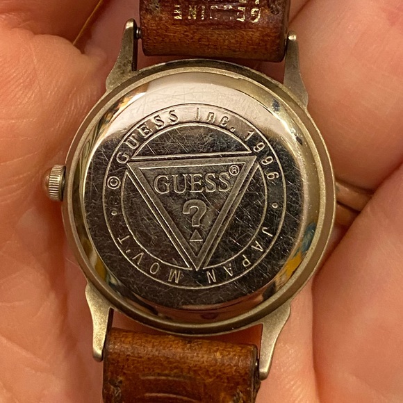 Vintage Guess Brown Leather Watch - Picture 3 of 8